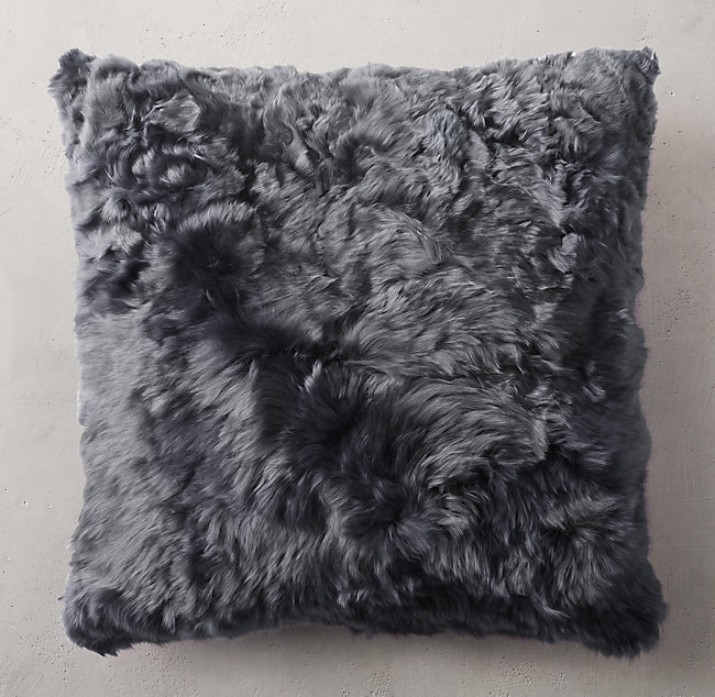 Housse de coussin en fourrure d'alpaga gris foncé Square - Coussin en fourrure d'alpaga de luxe